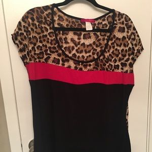 Leopard print top